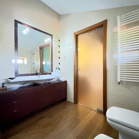 Vibrant Host Solutions-aldeia Da Graca